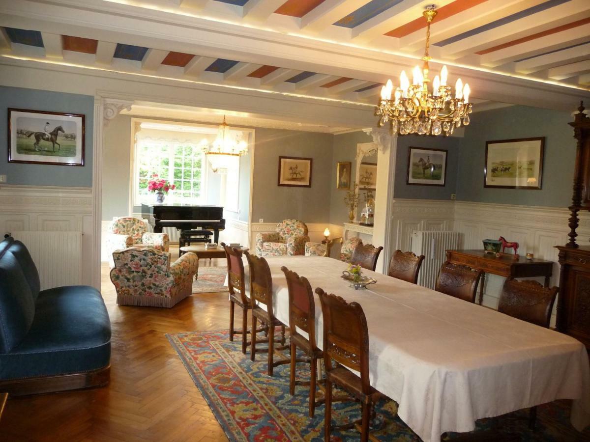 Manoir De Sens Bed & Breakfast Beuvron-en-Auge Eksteriør bilde